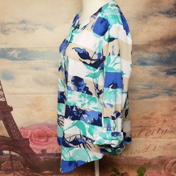 ⭐️ Liz Claiborne floral striped blouse - Picture 4 of 7